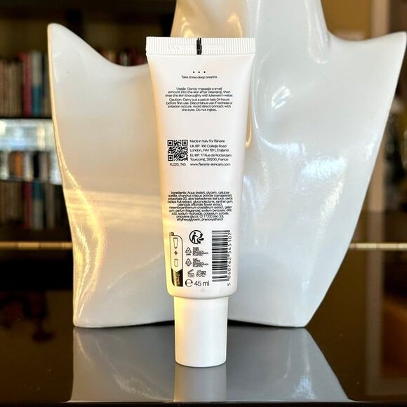 SEALED Flanerie Waterlily PHA Pore Refining Exfoliator Gentle Facial Exfoliation - Picture 7 of 9